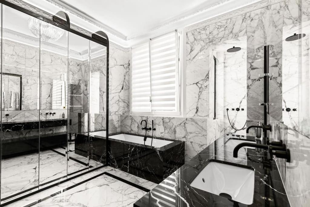 Appartement Magnifique A Arc De Triomphe 264 M2 *