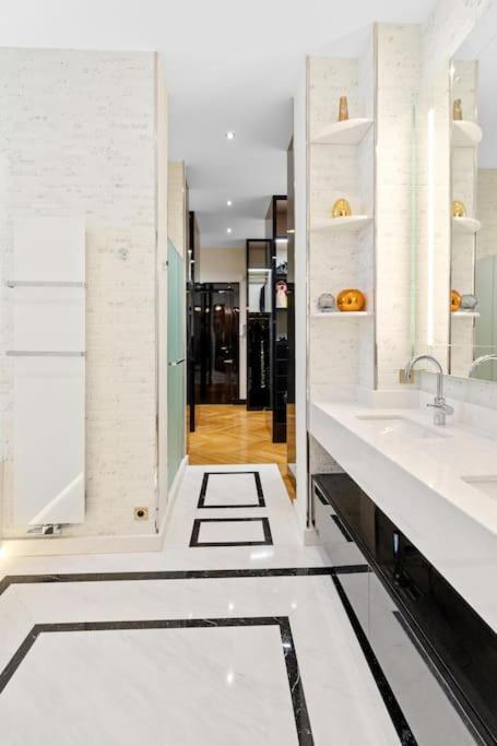 Magnifique A Arc De Triomphe 264 M2 Appartement Parijs